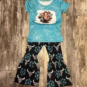 Boutique cow/western print outfit size 4t.